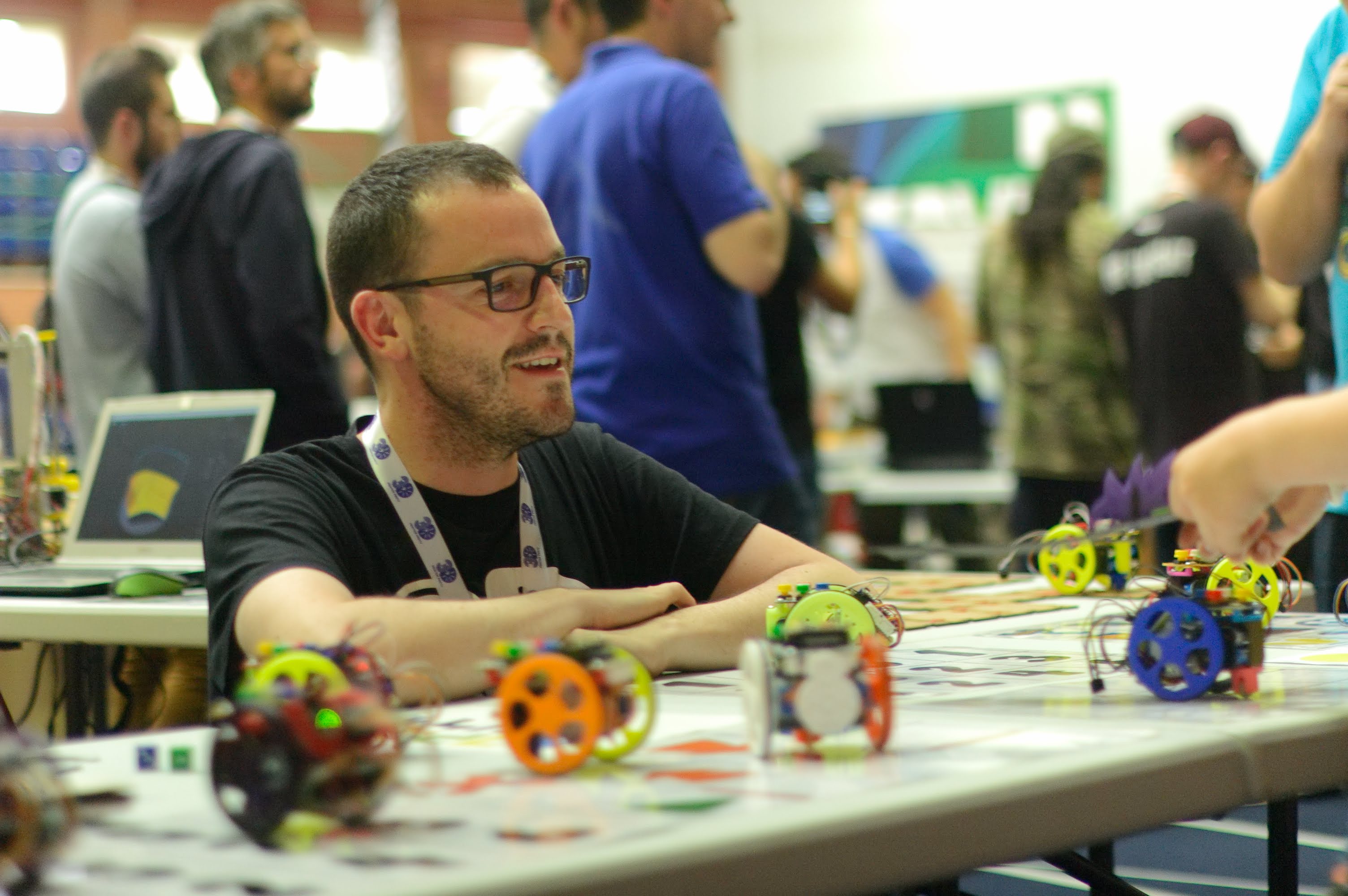 STAND - Pon un Escornabot en tu vida project image
