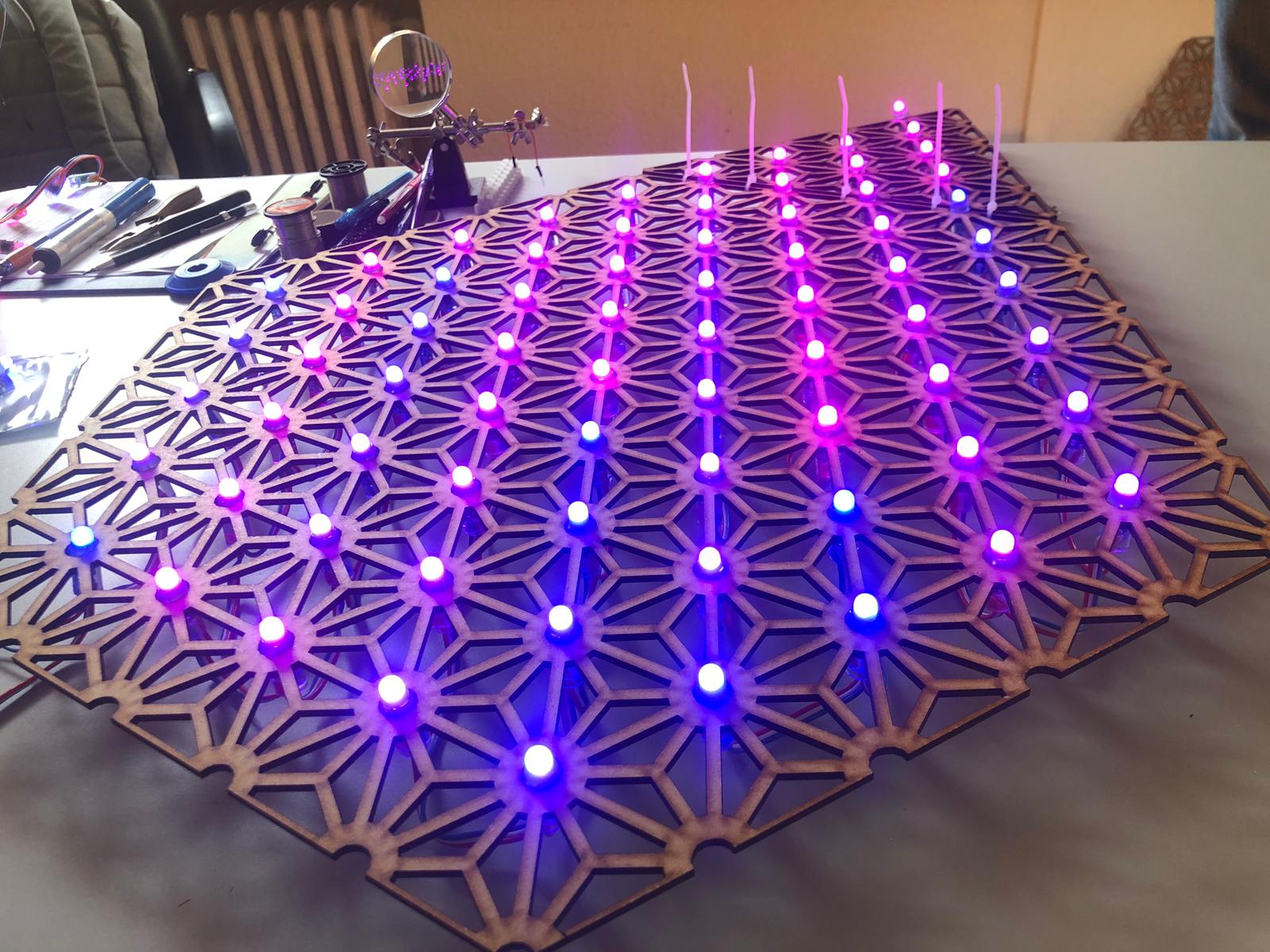 INSTALACIÓN HEXALIGHTS project image